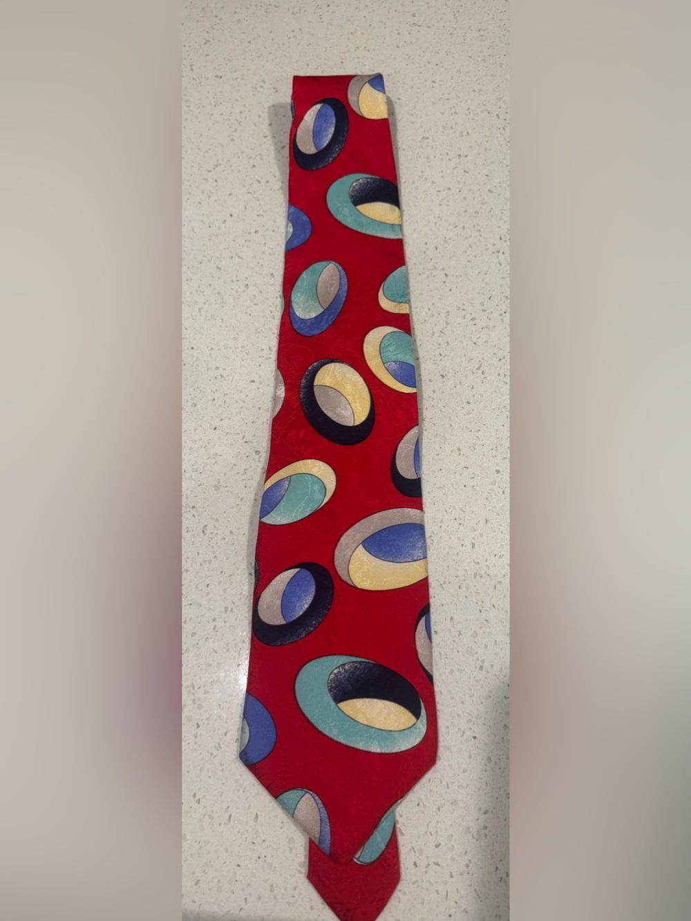 Men’s Red Abstract Circle Pattern Silk Tie by Zianetti